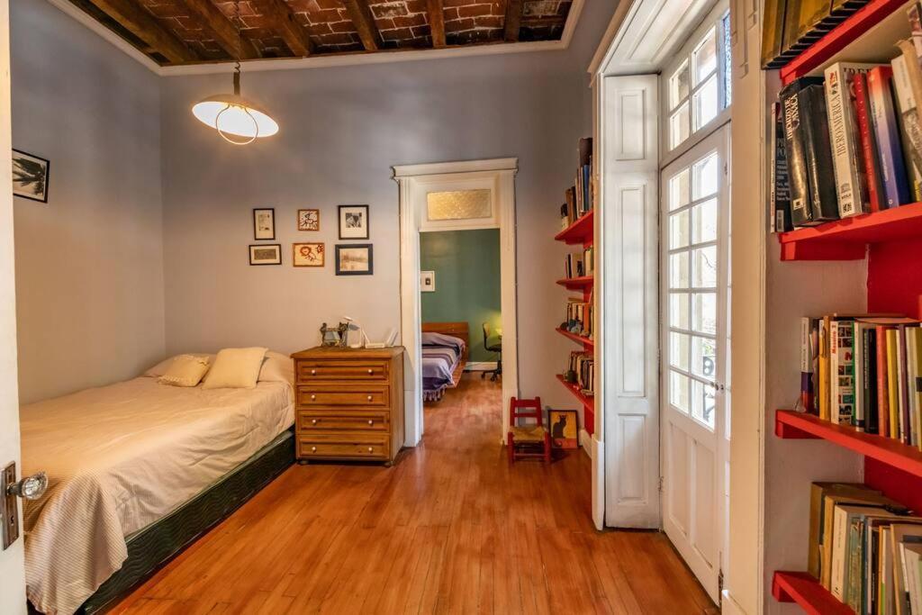 Casa Antequera. *